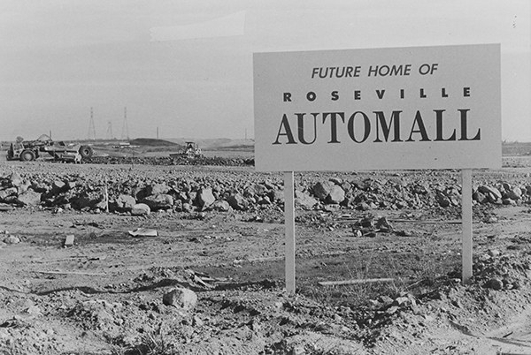 Sign of Roseville Automall from 1988